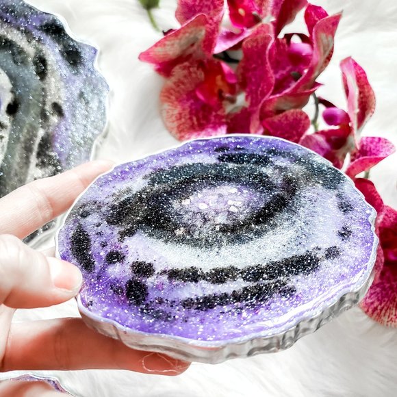 SOLD - Resin Geode Tray - Picture 3 of 3